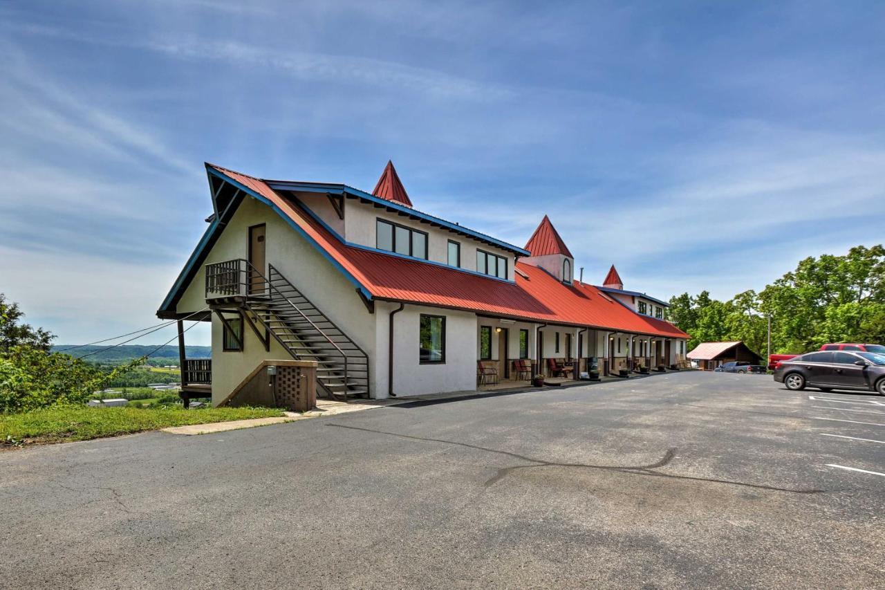 Burkesville Apt With Deck, Views And Pool Access! Екстер'єр фото